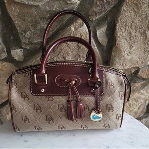 🌸Dooney and Bourke🌸EUC🌸